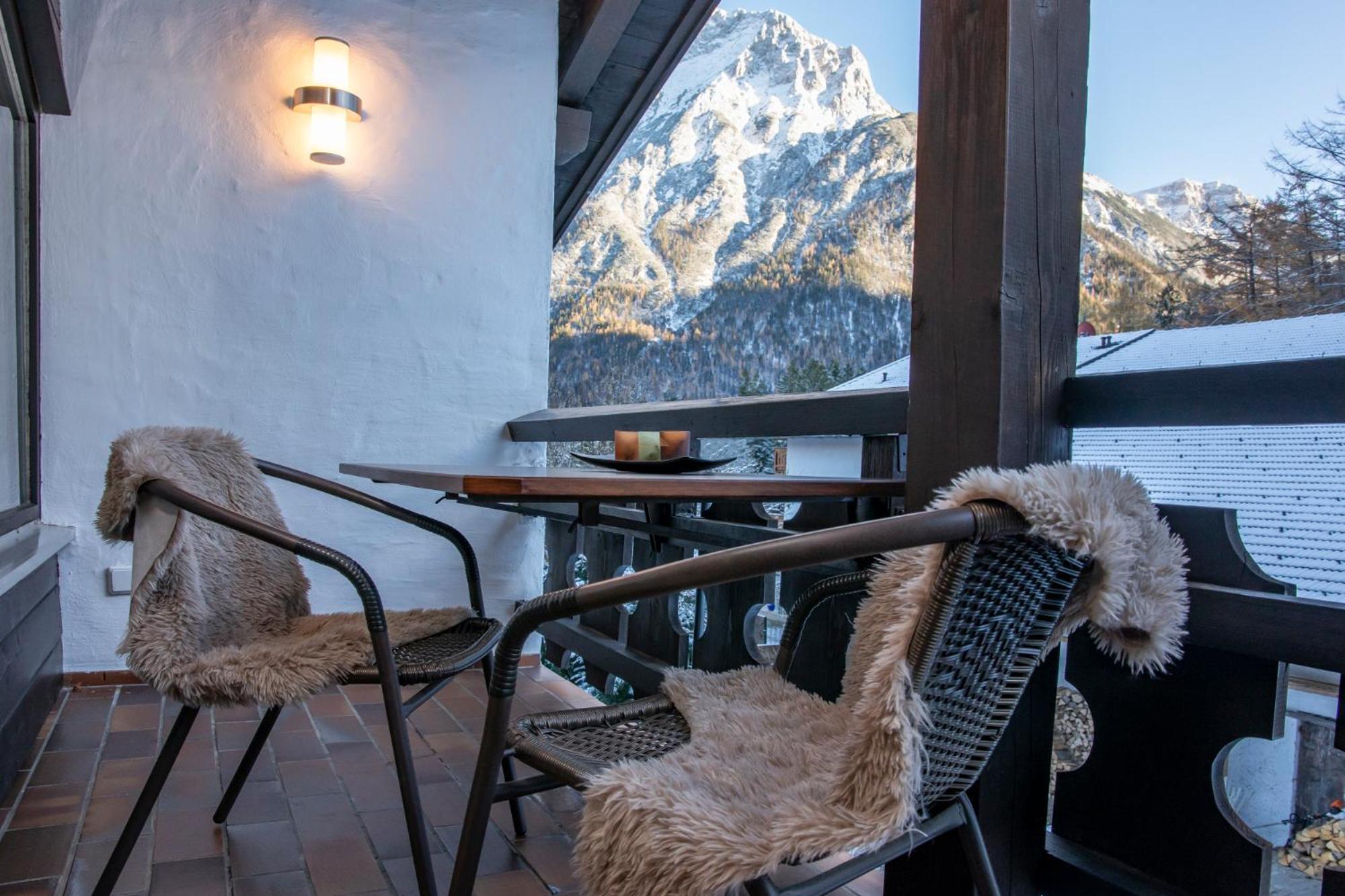 Ferienhaus Zauberberg - Magie Der Alpen - By Loewenherz Mittenwald Extérieur photo